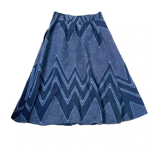 Anthropologie Eva Franco Textured-Chevron Midi Skirt Blue Ruffle Front Size 4 - Picture 9 of 16